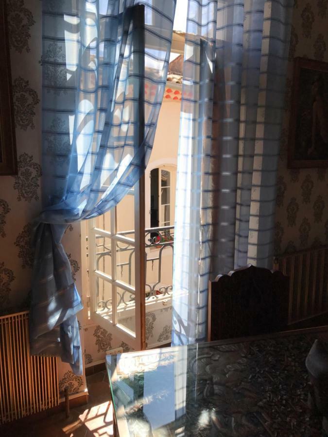 فندق Chez Les Artistes Servian المظهر الخارجي الصورة