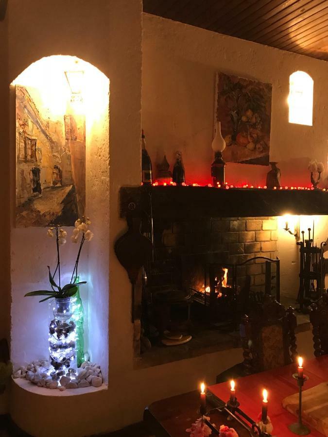 فندق Chez Les Artistes Servian المظهر الخارجي الصورة